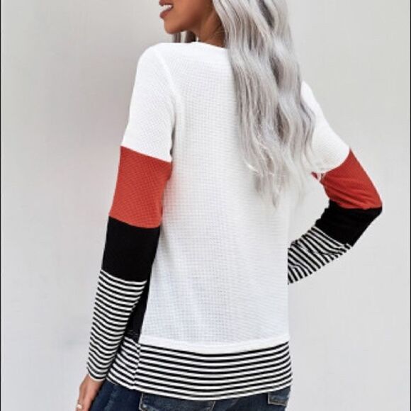 Boutique Color Block Long Sleeve Pullover Various sizes - Picture 4 of 10